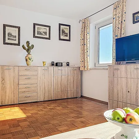Alpenseeblick By Interhome * סיאון-זיברוק
